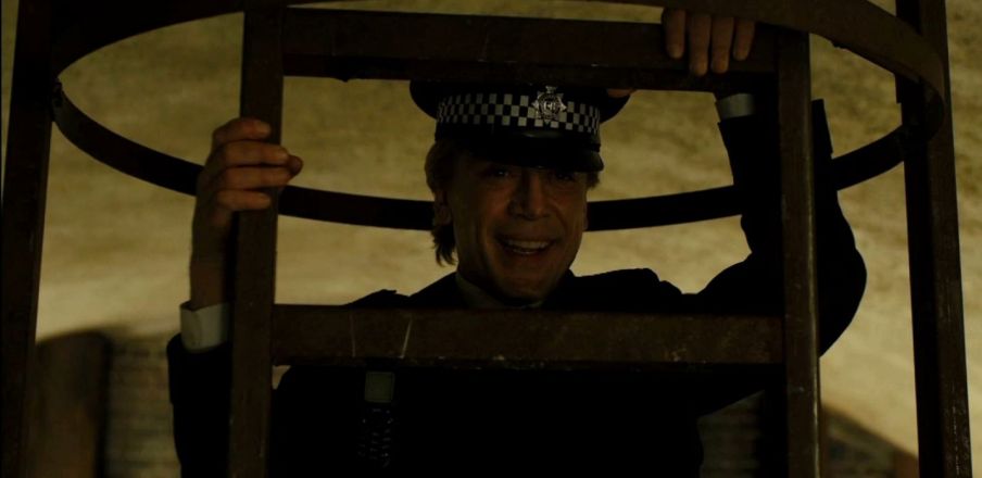 Silva surprises 007 with a metro train in Skyfall