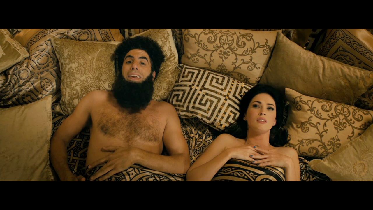 Megan Fox and general Aladeen in The Dictator | Cultjer