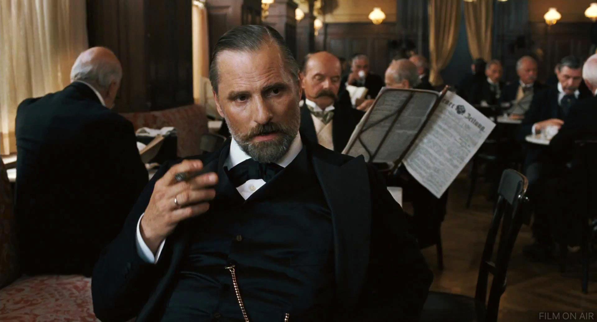 Sigmund Freud Viggo Mortensen
 in A Dangerous Method in A Dangerous Method