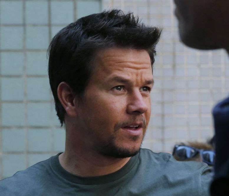 Mark Wahlberg on the Transformers 4 set