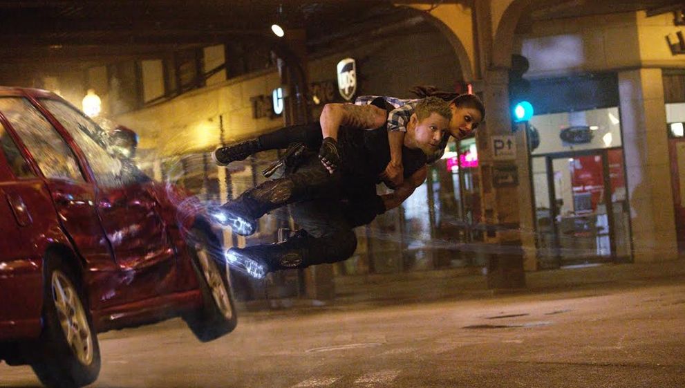 Channing Tatum and Mila Kunis fly in Jupiter Ascending