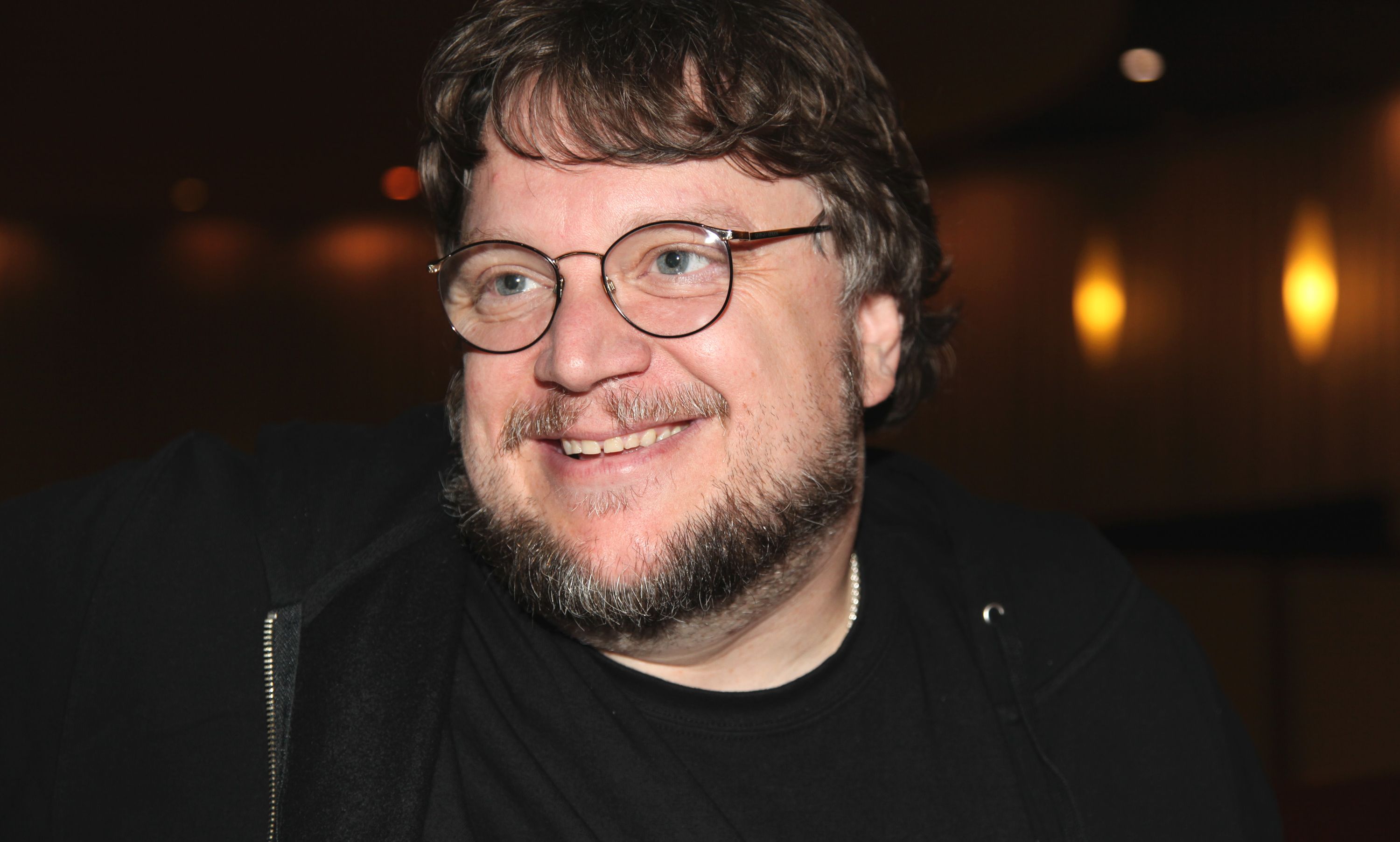 Guillermo del Toro writing 'Pacific Rim 2' with Zak Penn