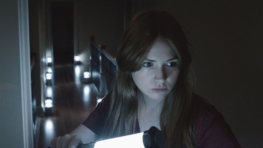 Karen Gillian in horror movie, Oculus