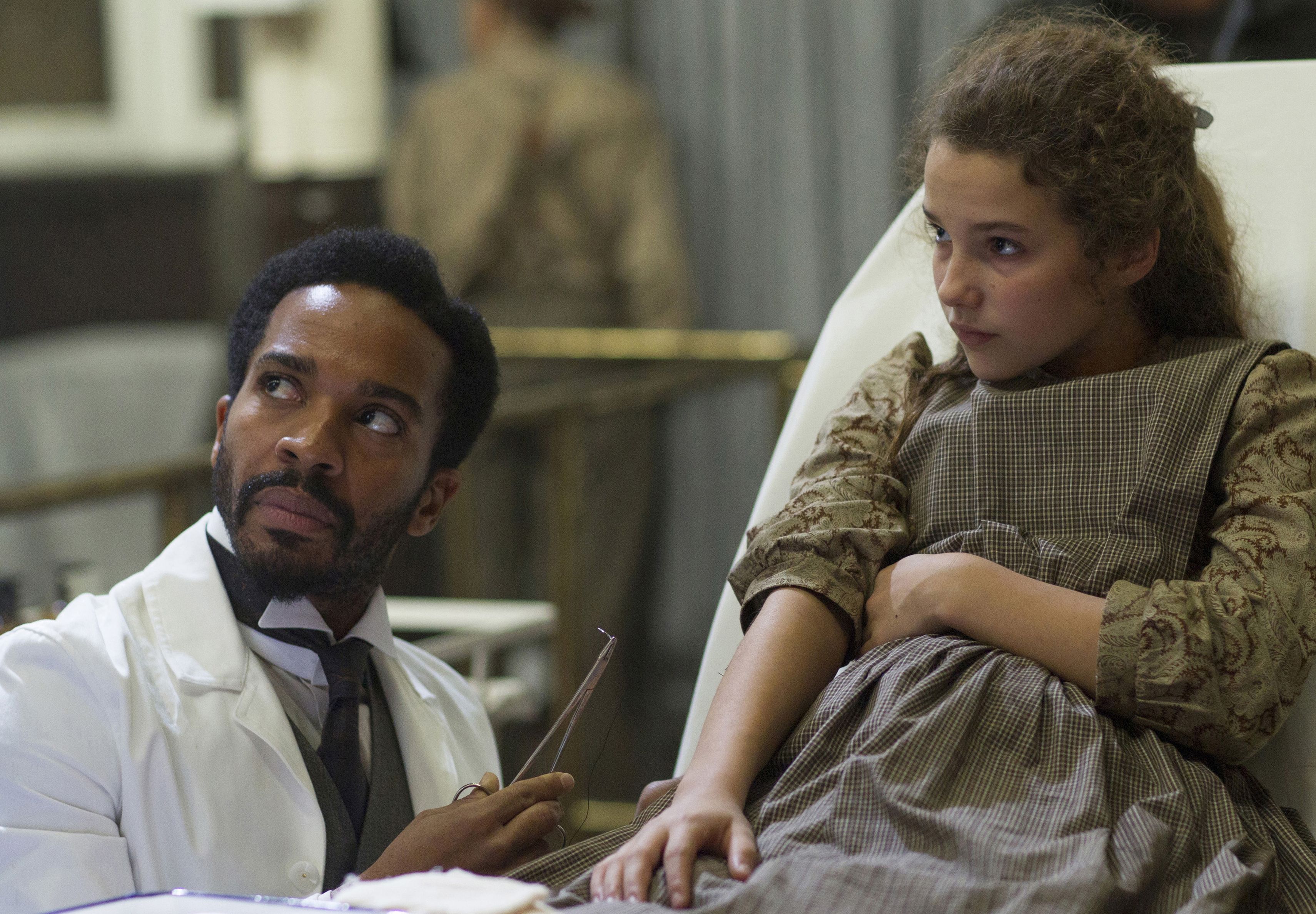 Dr. Algernon Edwards getting racist comments in The Knick
