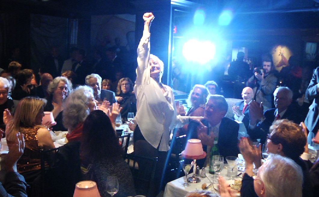 Elaine Stritch cheering