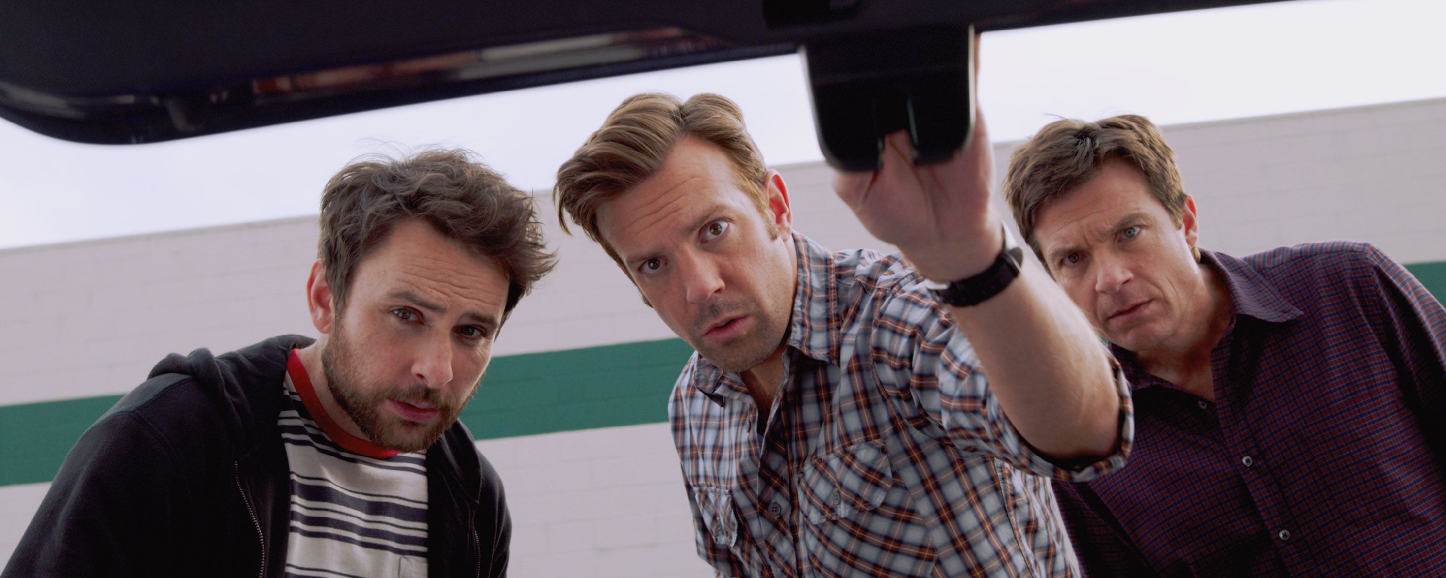 Looking into the trunk - Horrible Bosses 2
