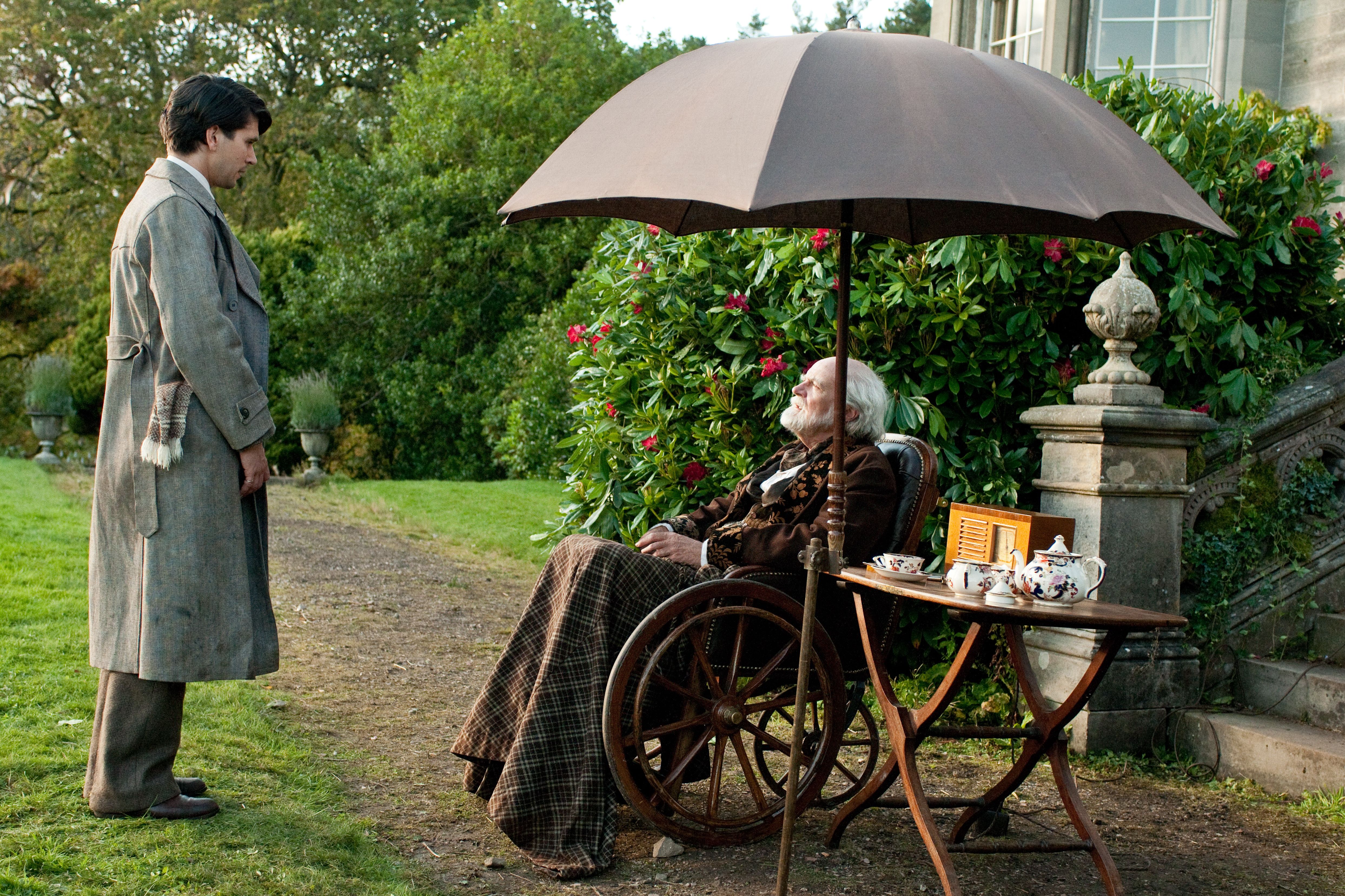 Ben Whishaw and Jim Broadbent in Cloud Atlas