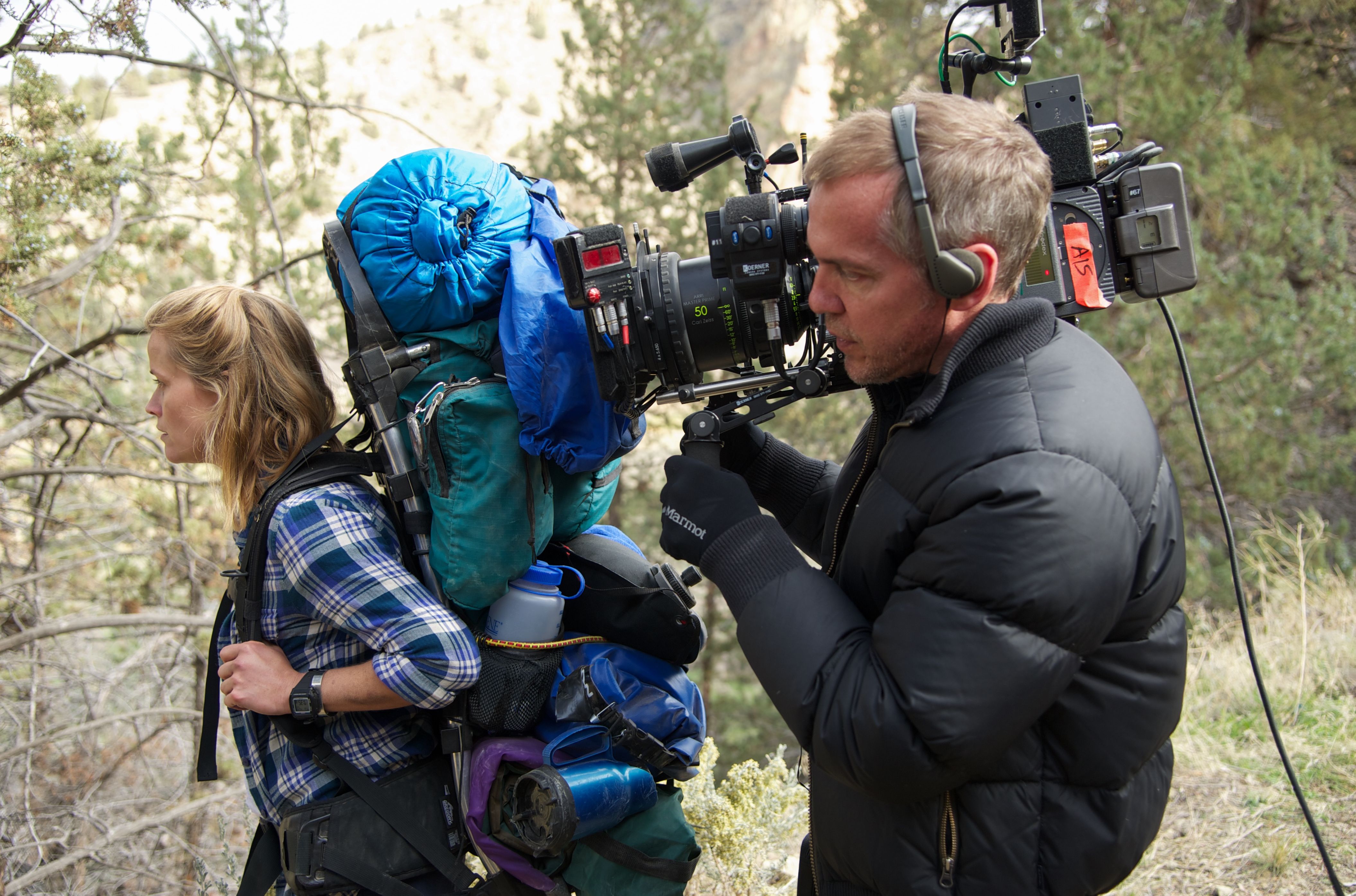 Jean-Marc Vallée filming Reese Witherspoon in Wild