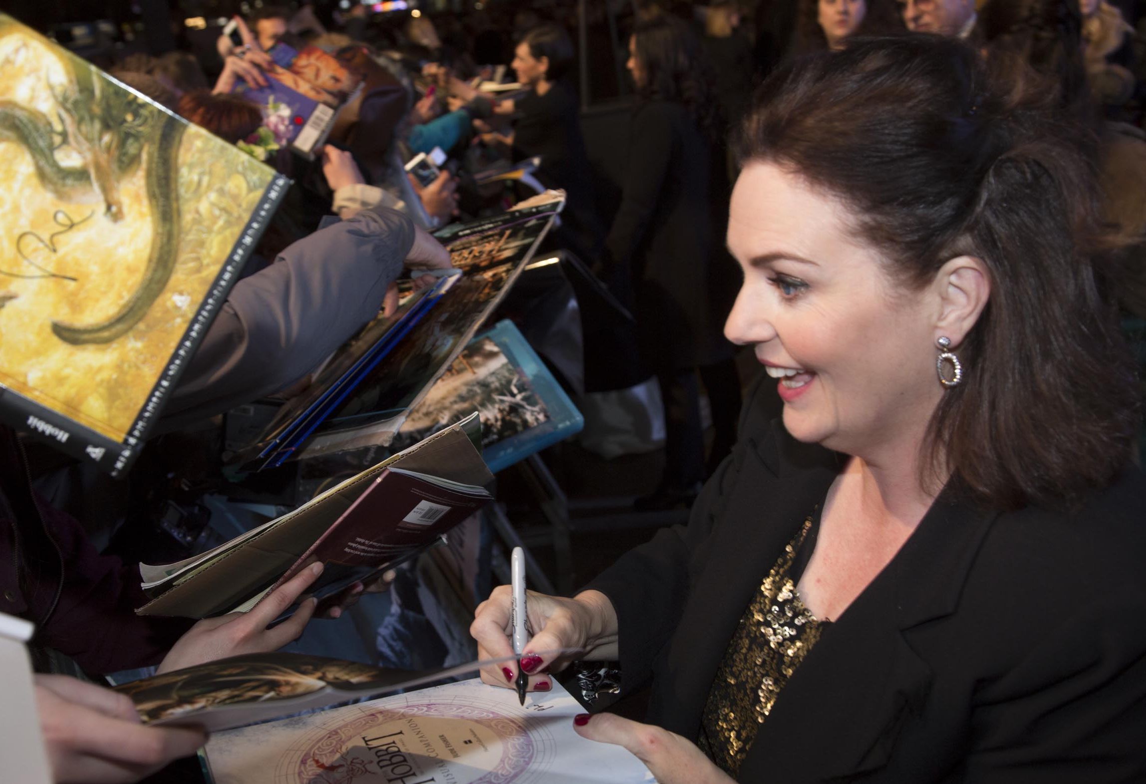 Fran Walsh signing at The Hobbit: The Battle of the Five Armies