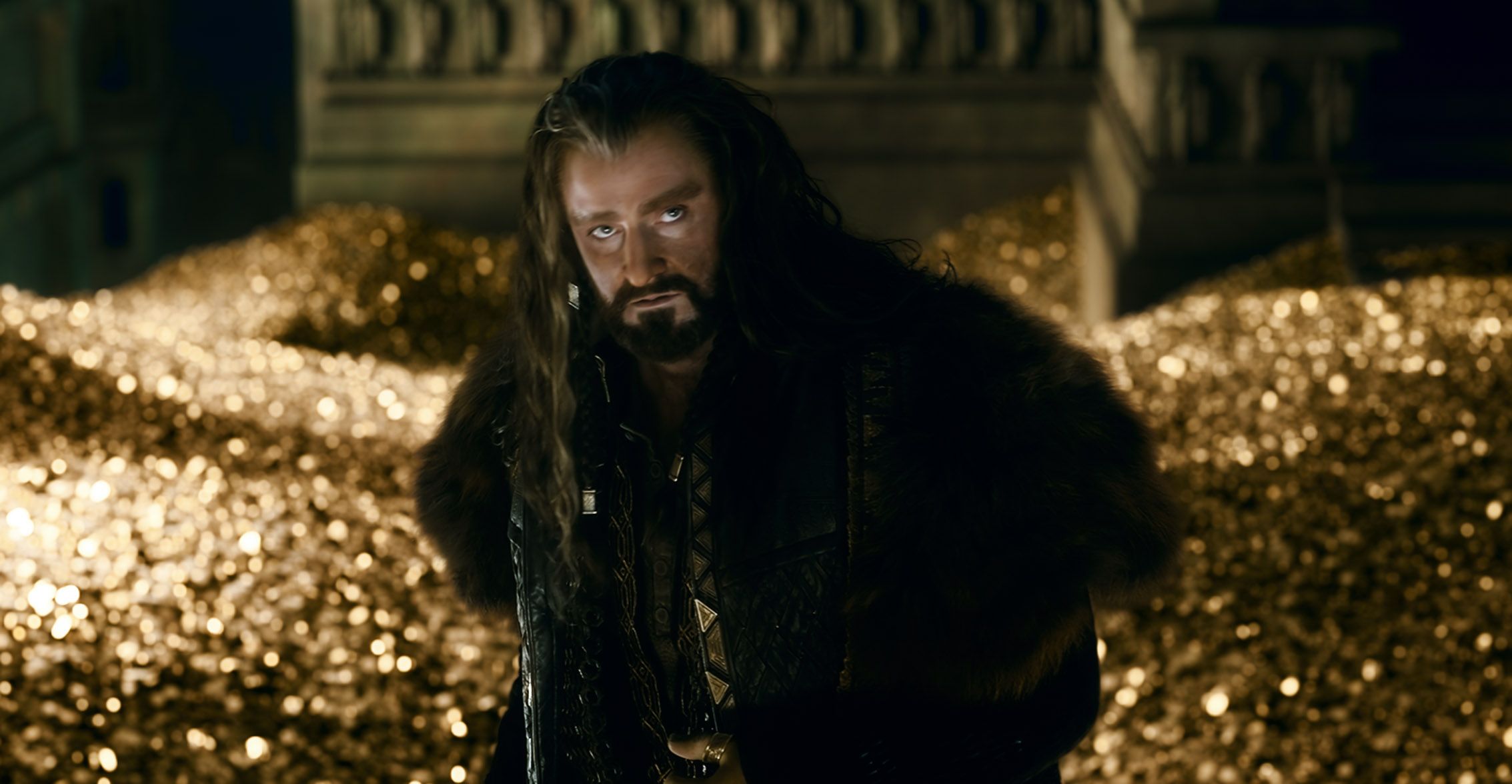 Thorin Oakenshield surrounded by gold - The Battle of the Fi