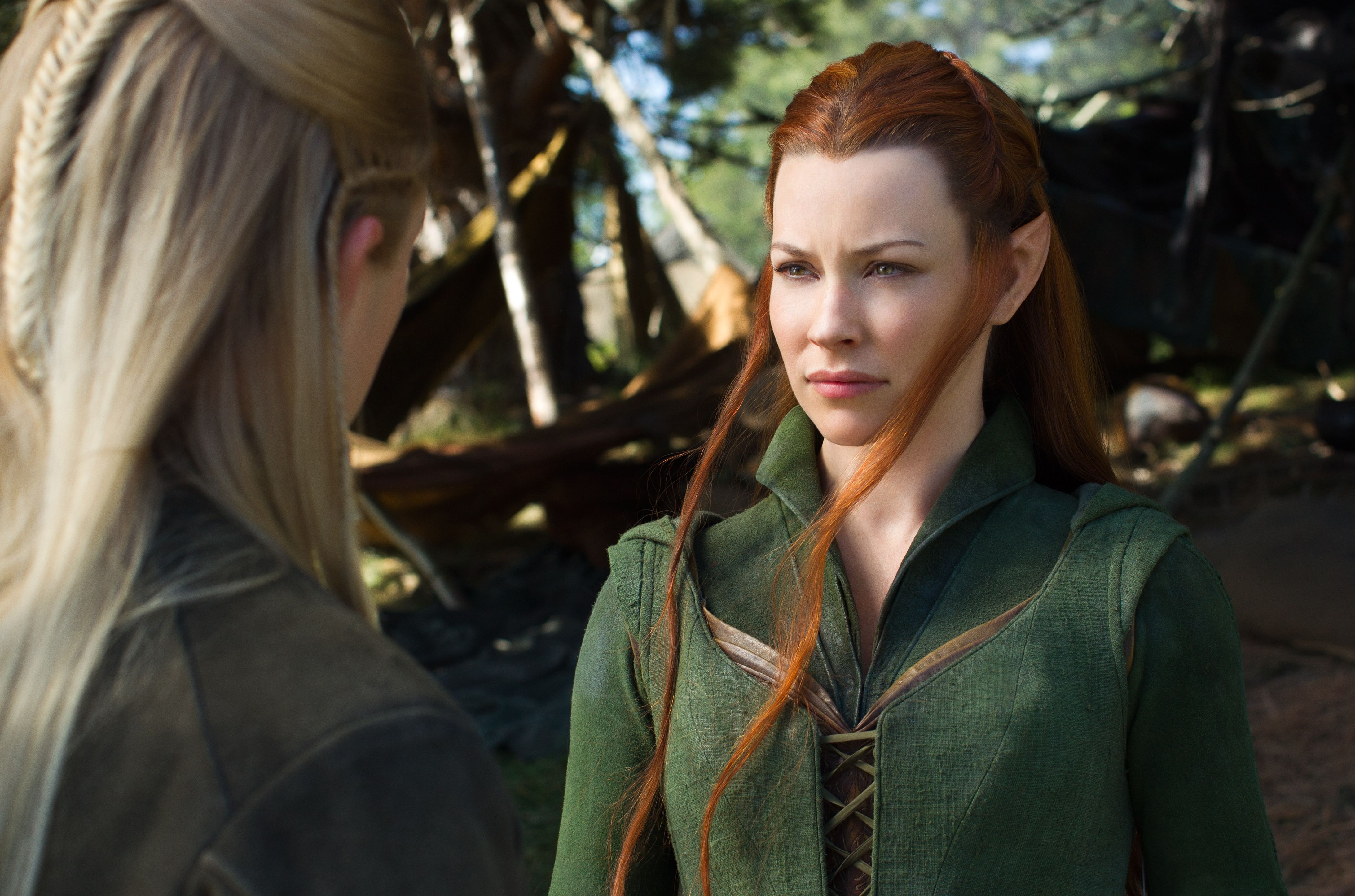 Tariel and Legolas have a chat in The Hobbit: The Battle of 