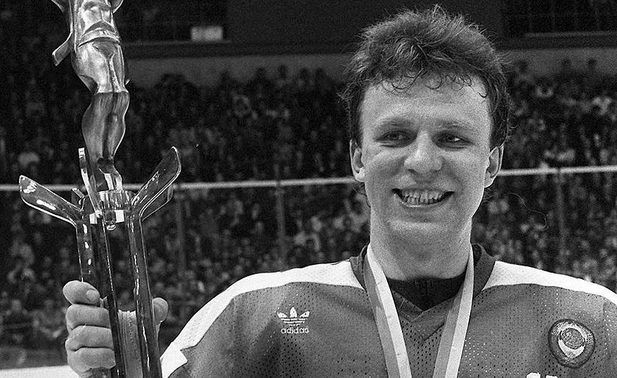 Slava Fetisov wins, smiles