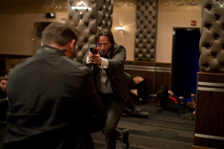 Keanu Reeves Shoots 'em Up