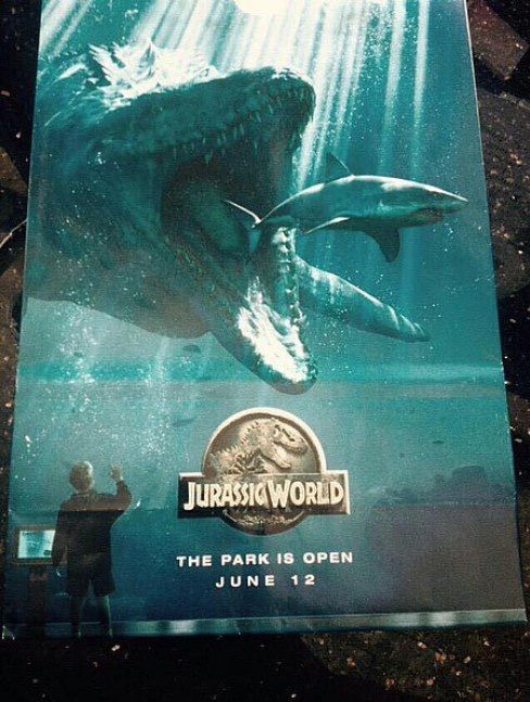 The Park is Open in New &#039;Jurassic World&#039; Poster