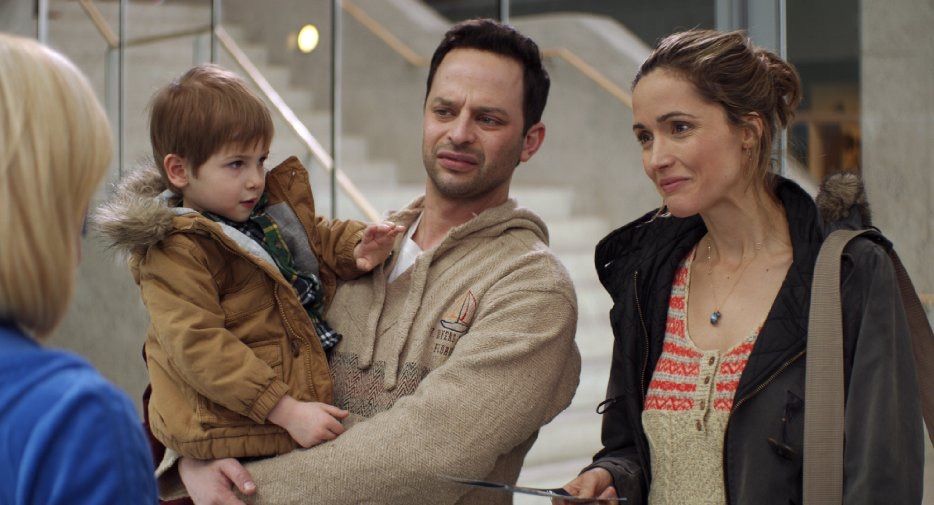 Nick Kroll and Rose Byrne in Adult Beginners