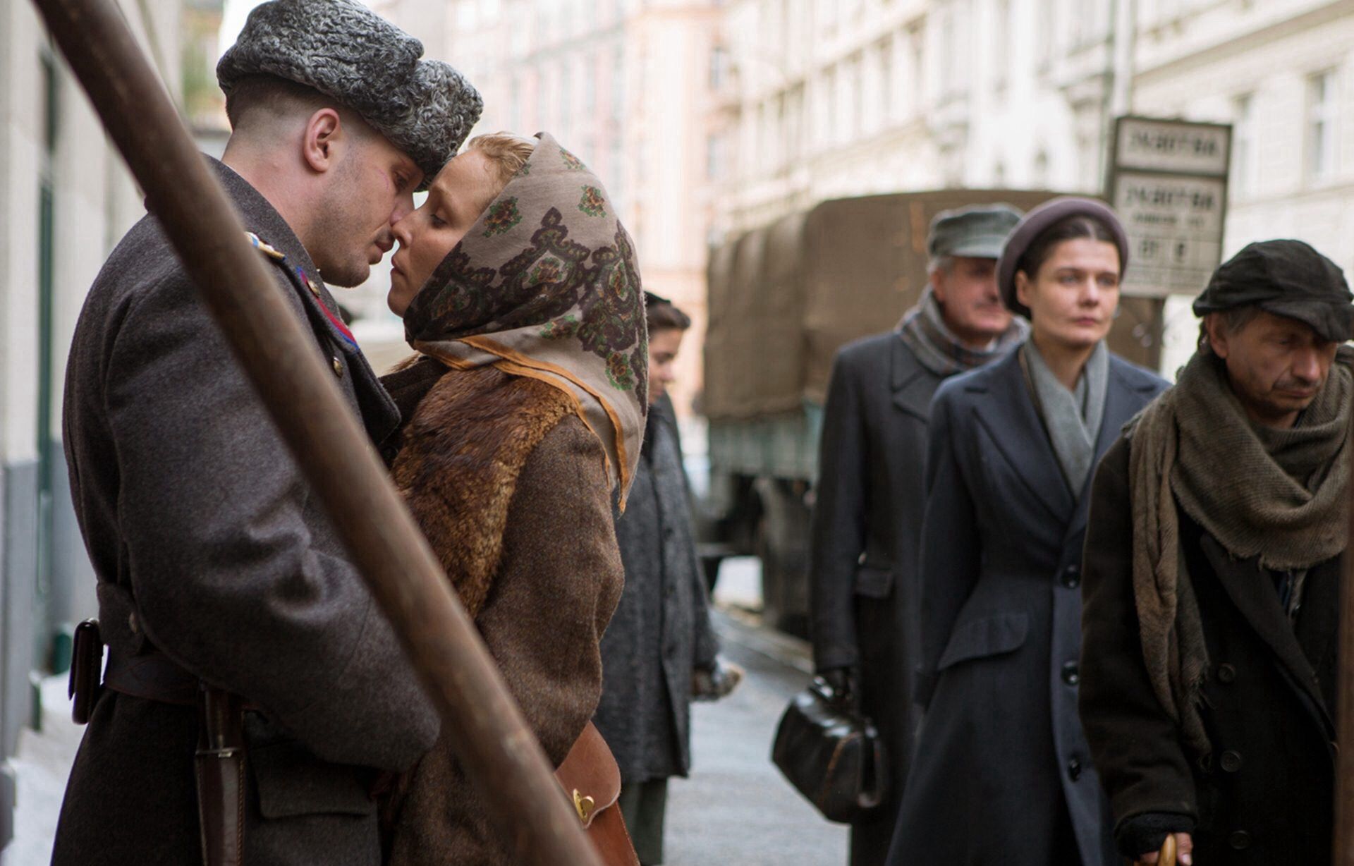 Tom Hardy and Noomi Rapace Share a Kiss in 'Child 44'