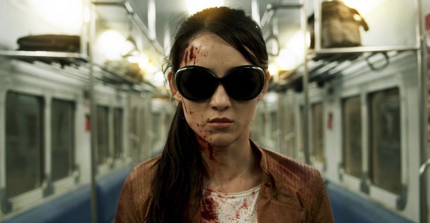 Hammer Girl (Julie Estelle)