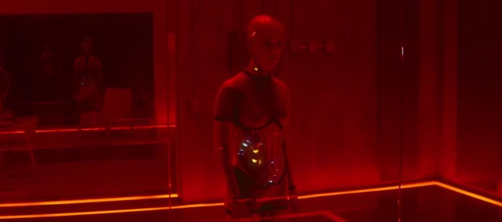 Strong Visual in Ex Machina