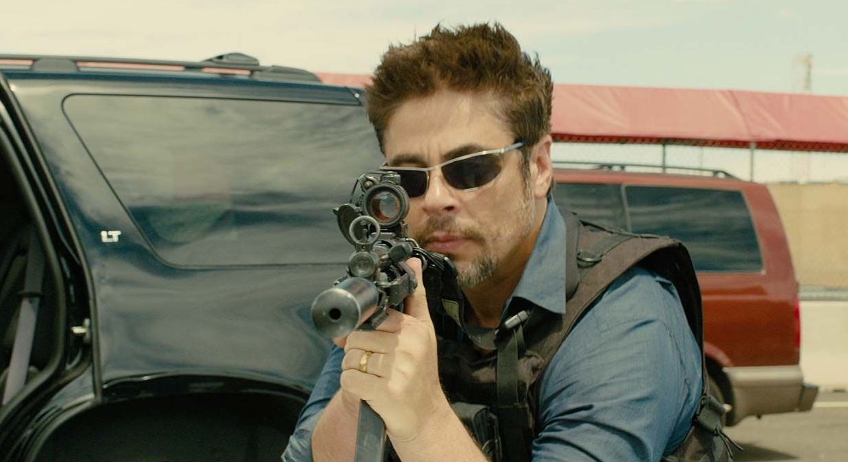 Benicio del Toro, Sicario