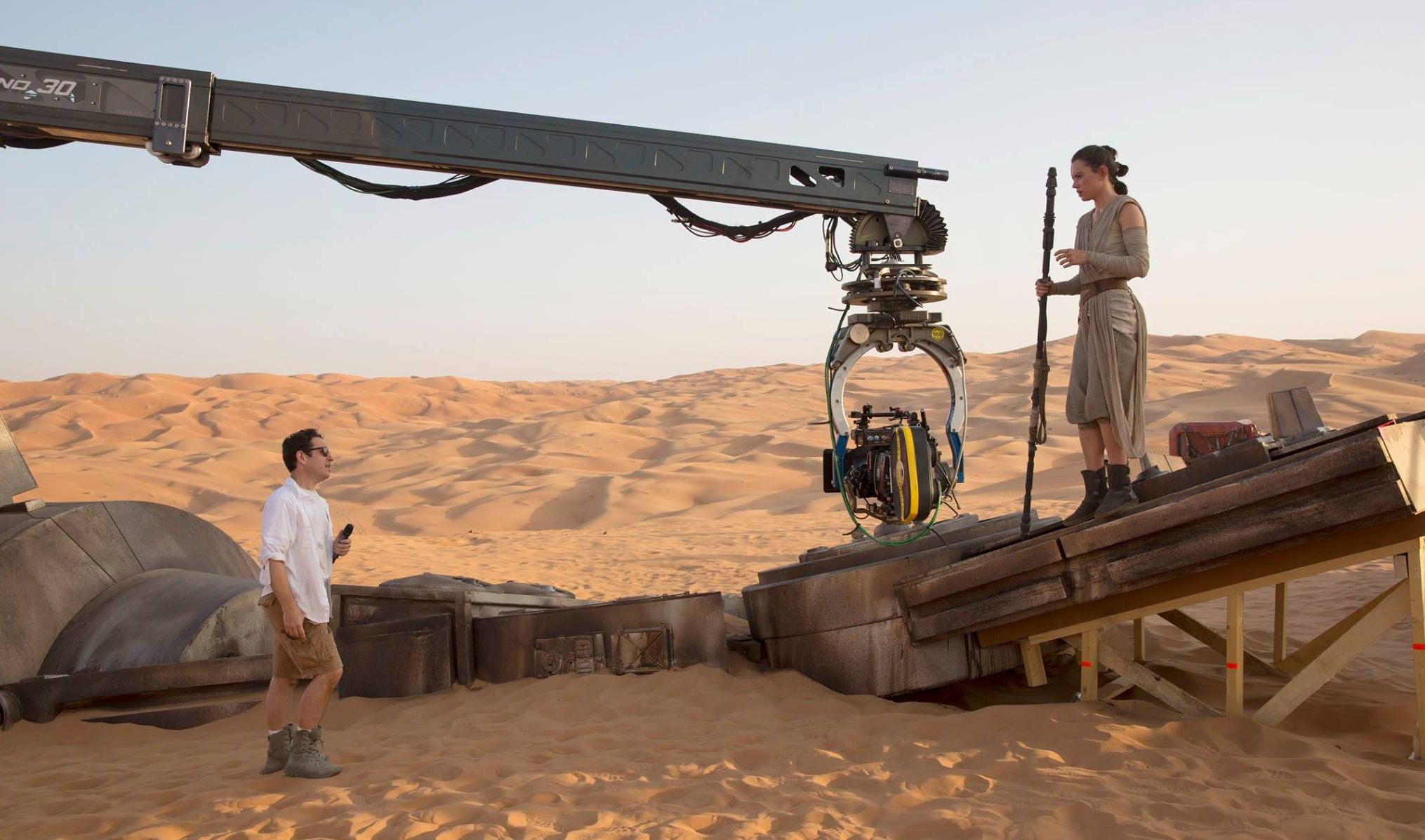Jj Abrams Behind The Scenes Of Star Wars Episode Vii Th Cultjer