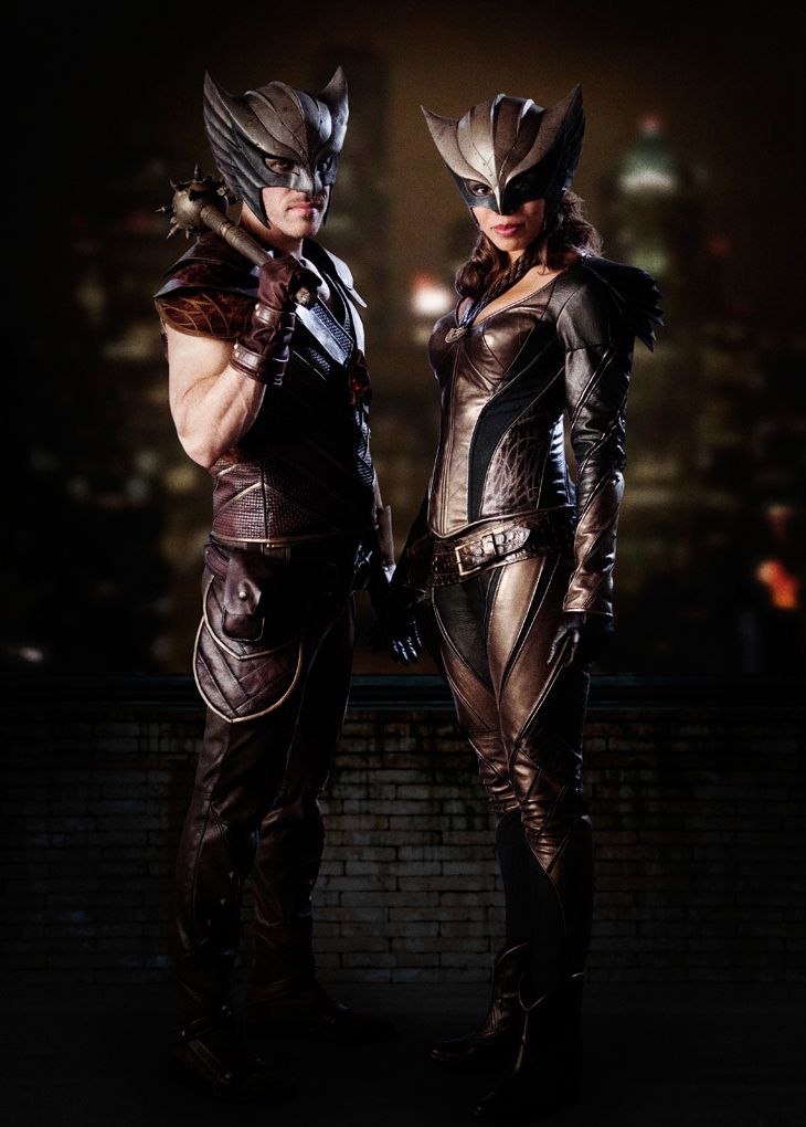 First Look at Legends of Tomorrow&#039;s Hawkman and Hawkgirl