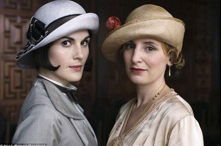 Downton Abbey reaches 2-year ratings high with series finale