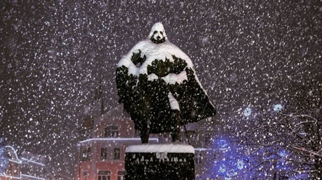 Because even the elements love Star Wars, this Polish statue