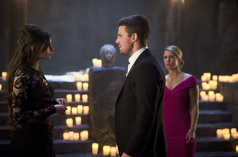 Esrin Fortuna, Oliver Queen, Felicity Smoak