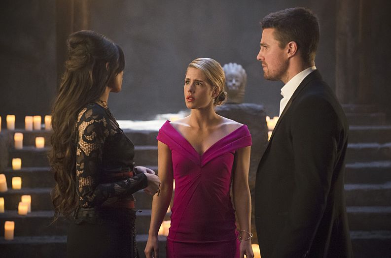 Esrin Fortuna, Felicity Smoak, Oliver Queen