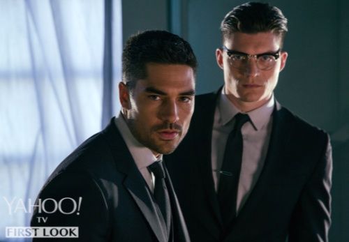 D.J. Cotrona as Seth Gecko and Zane Holtz as Richie Gecko