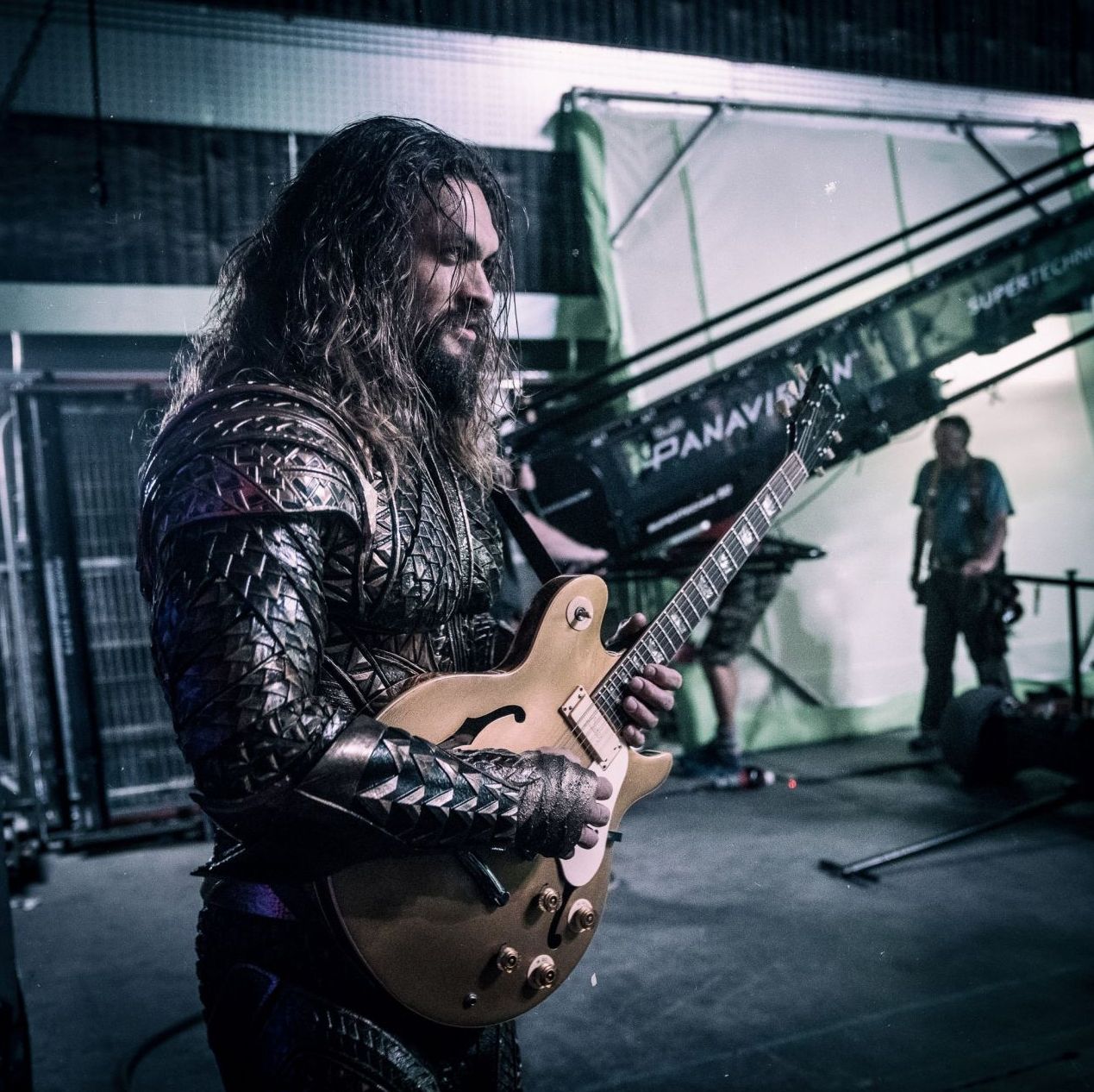 New image of Jason Momoa as Aquaman from the set of &#039;Justice