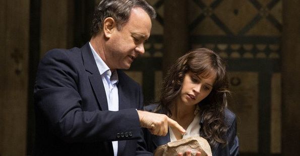 Tom Hanks and Felicity Jones in &quot;Inferno&quot;