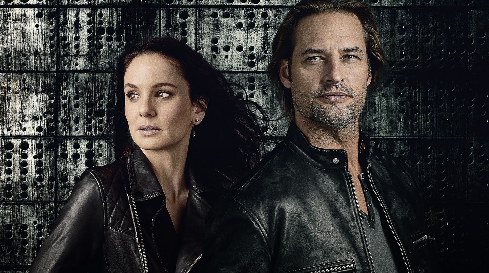 Josh Holloway and Sarah Wayne Callies in Colony