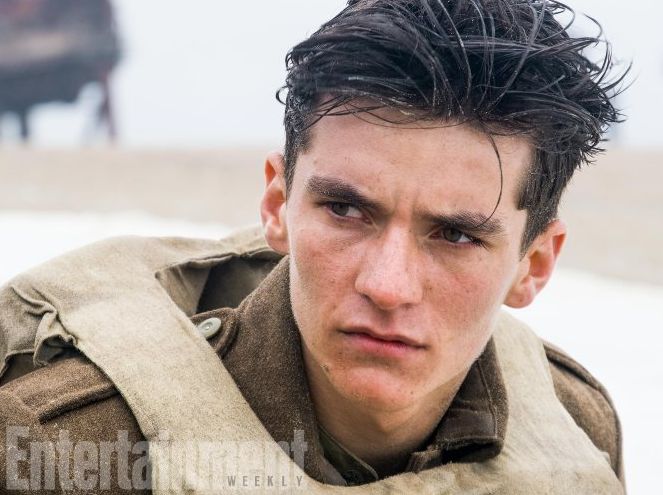 Fionn Whitehead up-close in the first official image from Christopher Nolan&#039;s &#039;Dunkirk&#039;