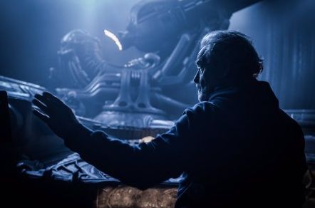 New &#039;Alien: Covenant&#039; photo of Ridley Scott in front of the 