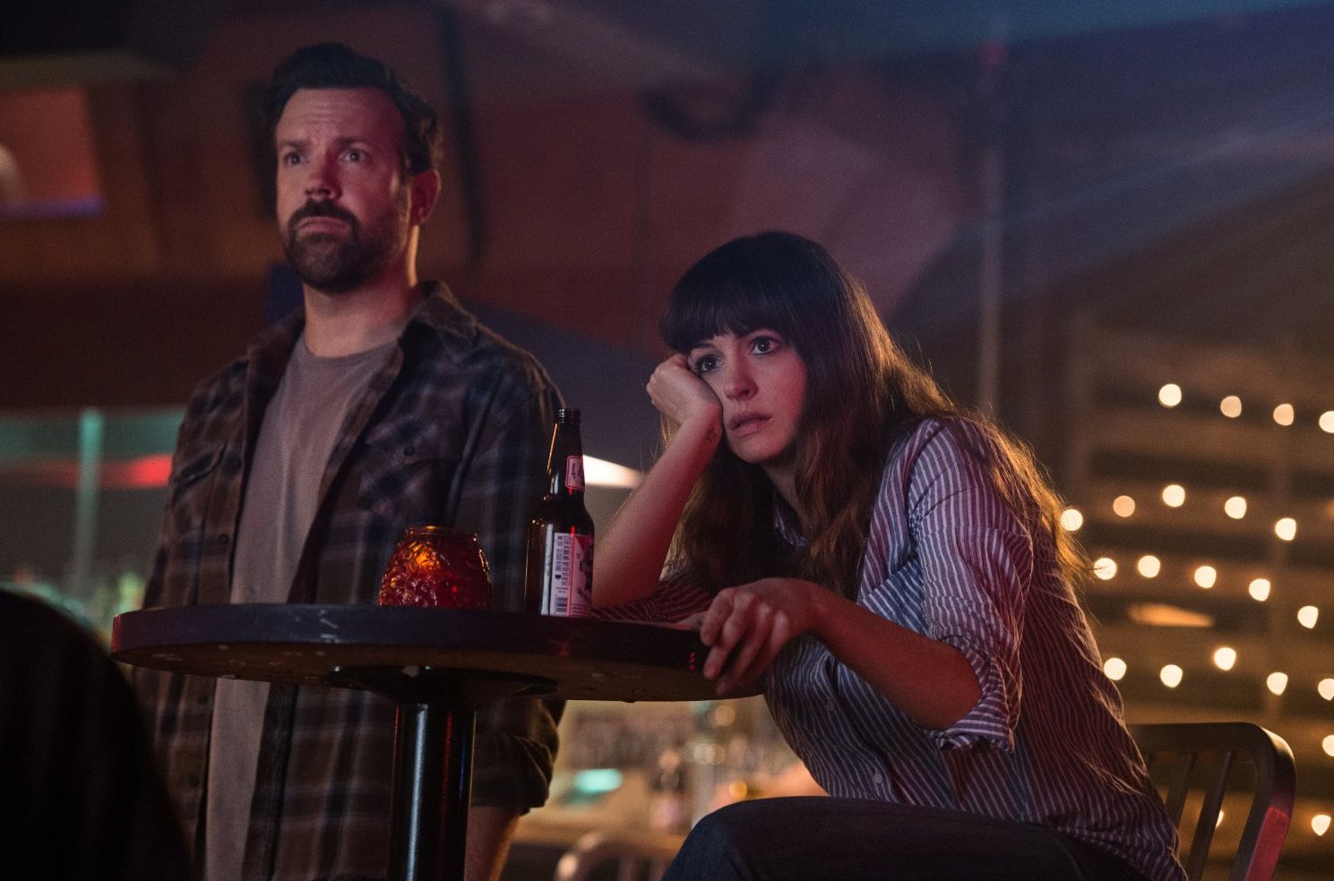 Jason Sudeikis and Anne Hathaway in "Colossal"