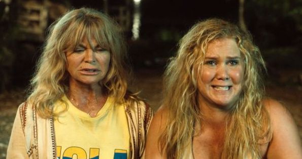 Goldie Hawn and Amy Schumer in "Snatched"