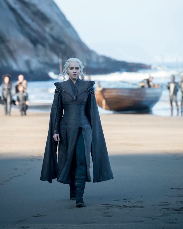 Emilia Clarke&#039;s Daenerys Targaryen looking on-brand - HBO