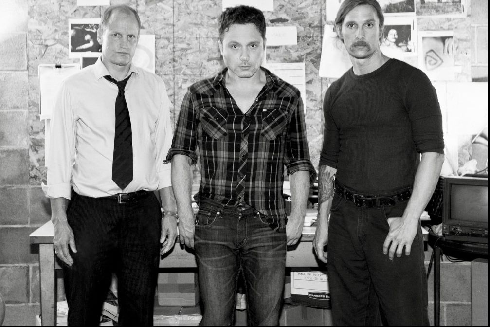 Nic Pizzolatto (center) on the set of True Detective season 