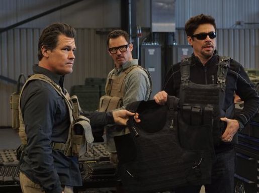 Josh Brolin, Jeffrey Donovan and Benicio Del Toro ⎮ Photo 