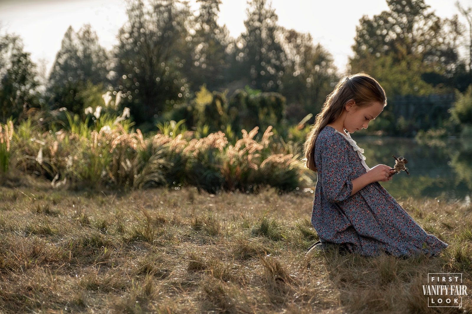 Flora makes a friend. EIKE SCHROTER/NETFLIX