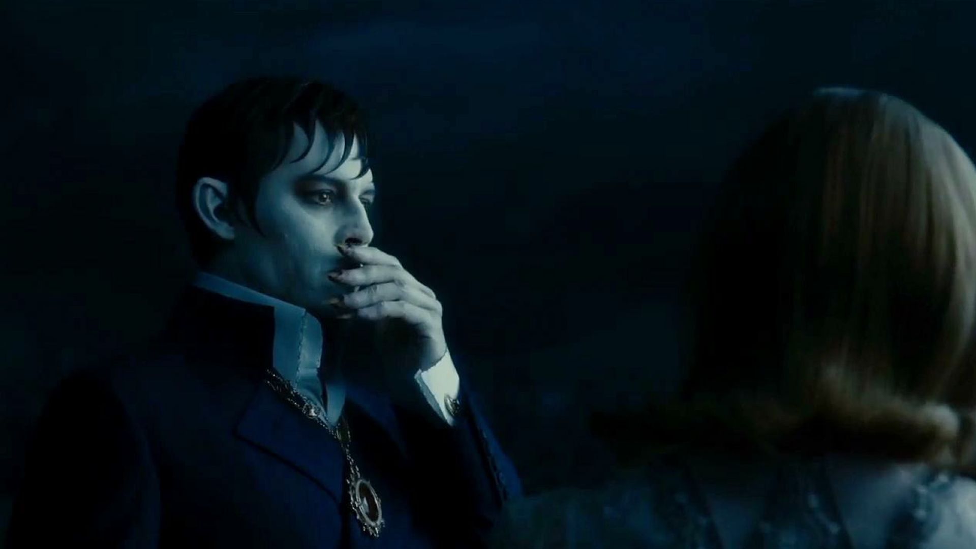 Johnny Depp and Bella Heathcote almost kiss in Dark Shadows