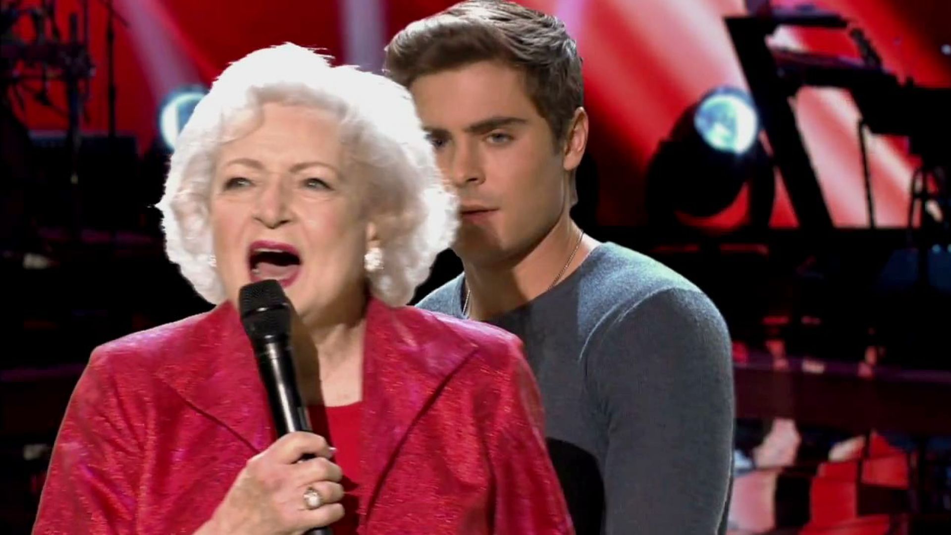 Betty White sings Let&#039;s Get it On on The Voice
