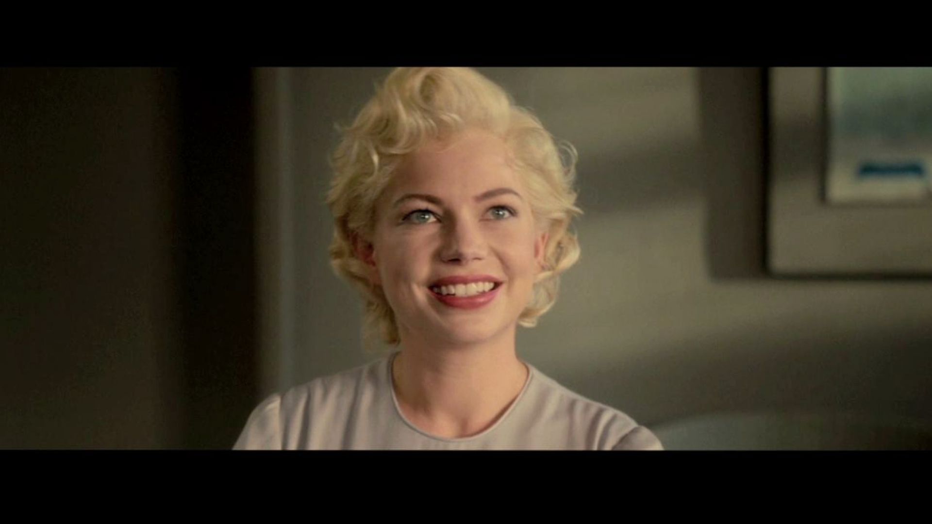 Marilyn Monroe winks at camera in My Week With Marilyn