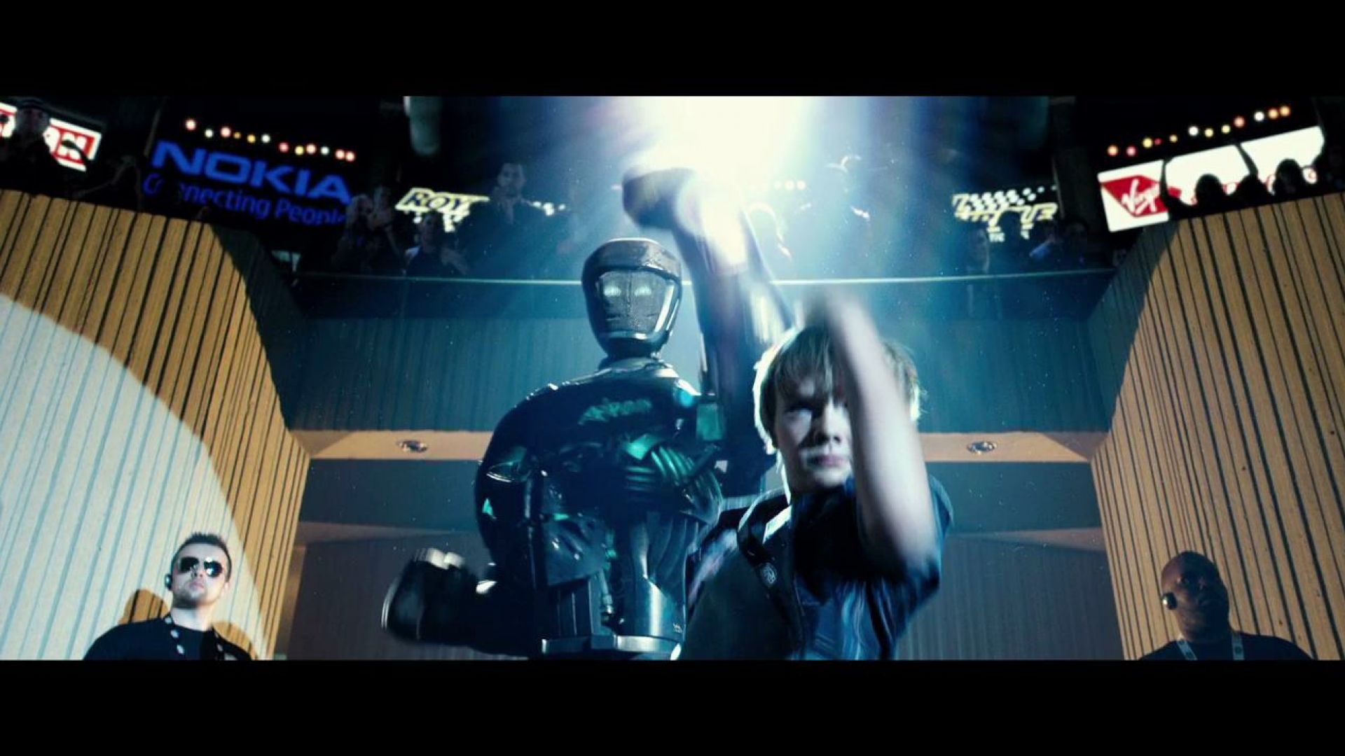 Max dances with the robot in Real Steel