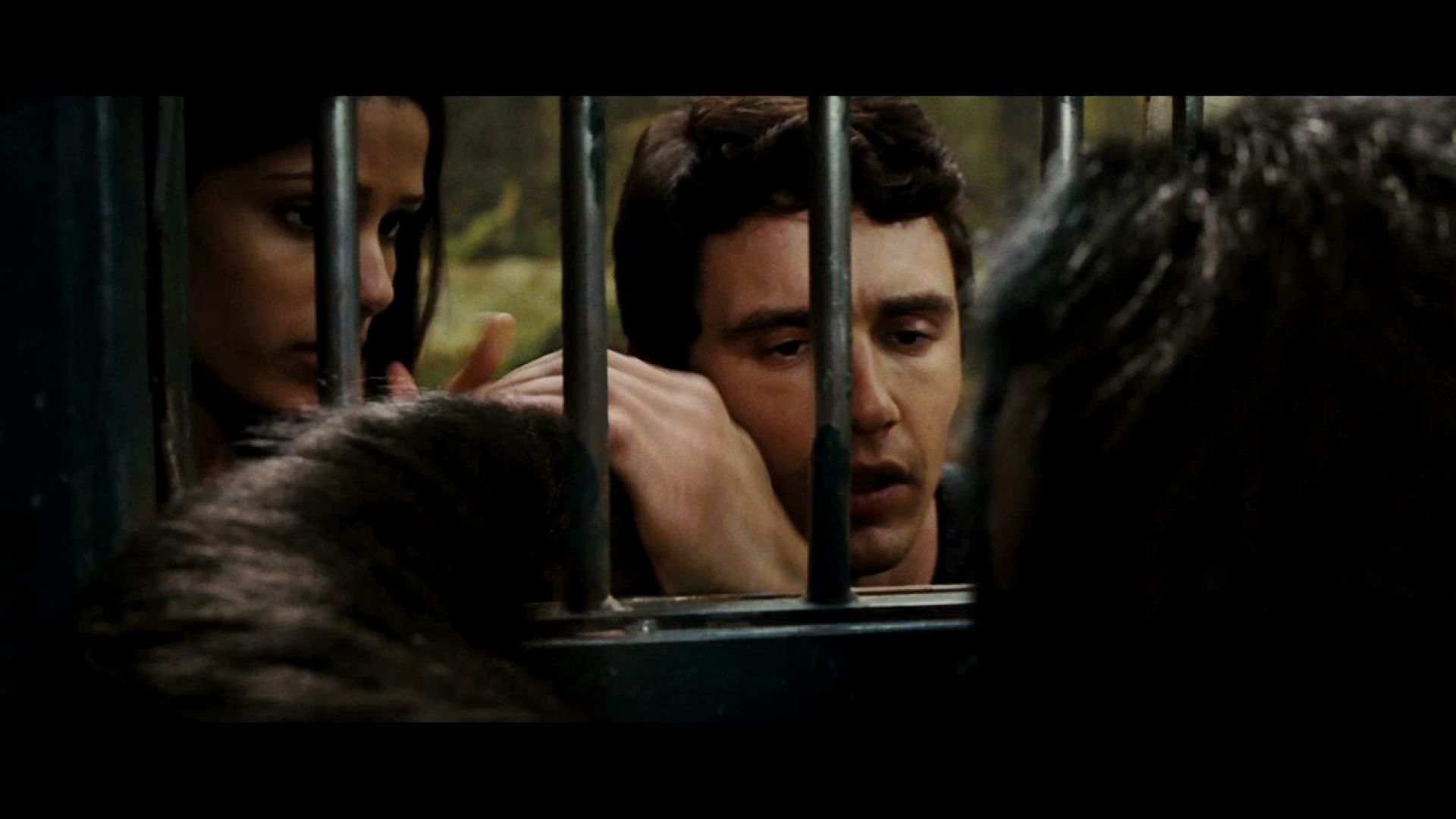 James Franco leaves Caesar behind in Rise of the Planet of the Apes