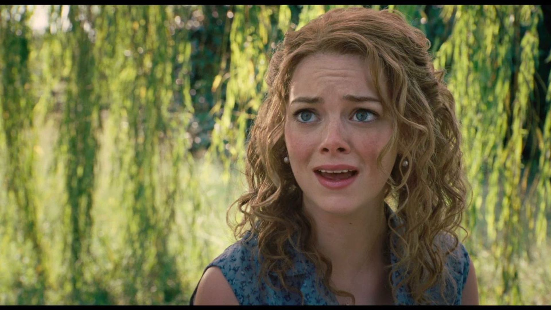 Emma Stone talks bout her character Skeeter Phelan in The Help