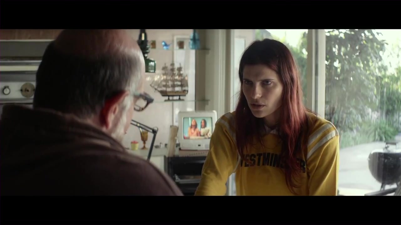 These are not droids you&#039;re looking for. Lake Bell does Russ