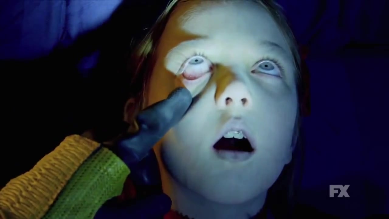 He&#039;s here... Full FX The Strain trailer