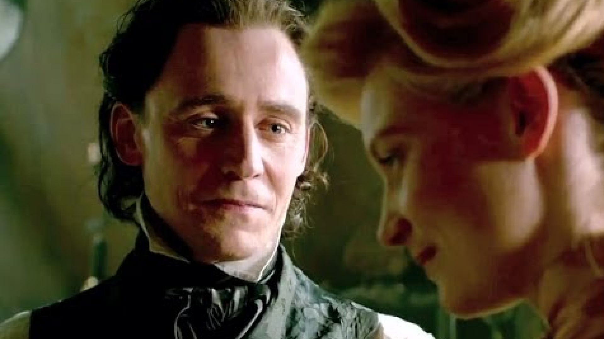 Official Trailer for &#039;Crimson Peak&#039;